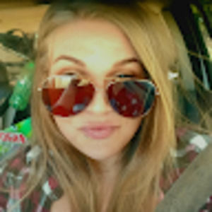 Meet your Posher, Valerie